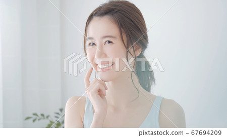 美容牙科 67694209
