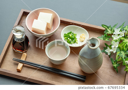 清酒和清酒 清酒和清酒 67695334