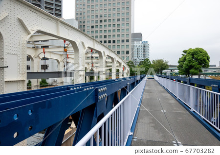 Hokaibashi under construction 67703282