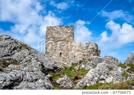 Carrickabraghy Castle - Isle of Doagh, Inishowen, County Donegal - Ireland 67706675