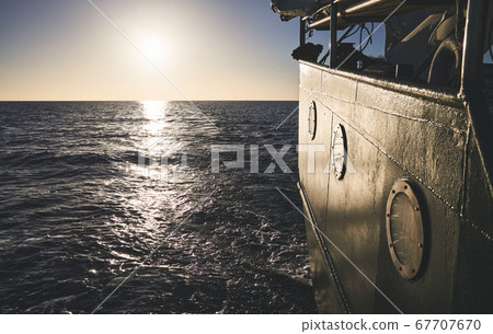 Stern of an old ship at sunset, travel concept. 67707670