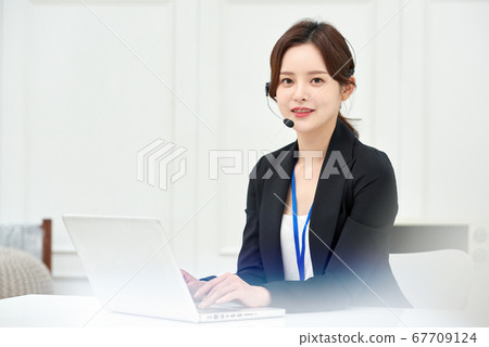 商業女性上班族 67709124