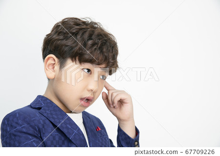 Child portrait white background 67709226