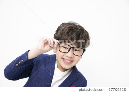 Child portrait white background 67709228