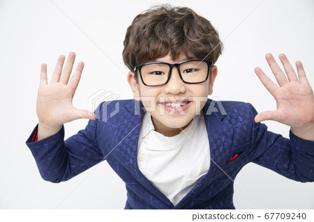 Child portrait white background 67709240