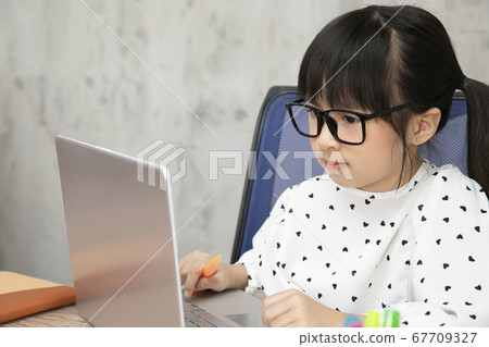Girls study home study online classes elementary school students 67709327