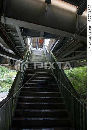 通往土佐北川站站台的樓梯 通往土佐北川站站台的樓梯 67713293