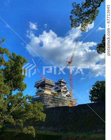 Kumamoto castle under restoration work 67713645