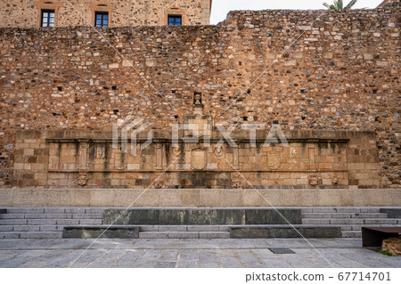 Fountain in the Forum of the Balbos or atrium of Fountain in the Forum of the Balbos or atrium of 67714701