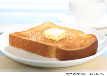 美味的烤麵包和咖啡 美味的烤麵包和咖啡 67716767