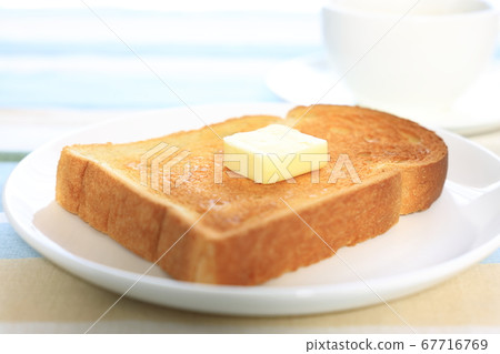 美味的烤麵包和咖啡 67716769