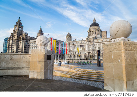 The Liverpool waterfront 67717439