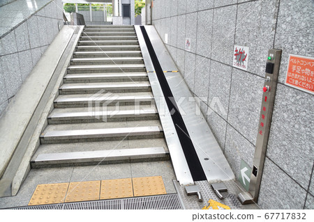 Belt conveyor for bicycle transportation 67717832