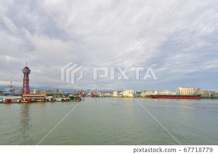 View of Hakata Port International Terminal (cloudy) View of Hakata Port International Terminal (cloudy) 67718779