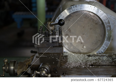 車床加工 67724365