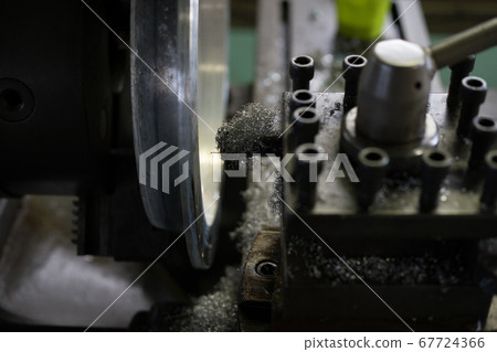 車床加工 67724366