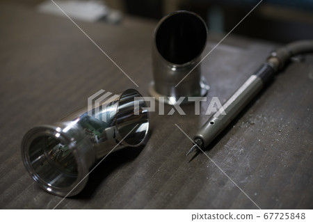 衛生管道和s縫機 67725848