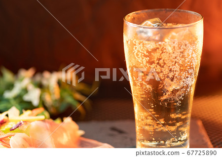 高球和火腿沙拉 67725890