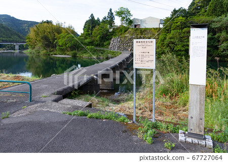 Shimanto River Ito-bale Subsidence Bridge -The oldest existing Shimanto River Subsidence Bridge- 67727064