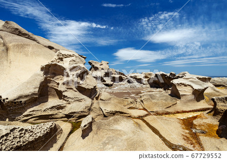 [Akakawa, Ohata Town, Shimokita Peninsula] Chirihama is a strange strange rock 67729552