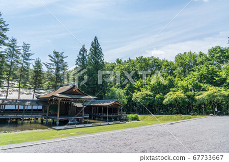 味iso木神社的水守宮 能樂階段 照片素材 圖片 圖庫 味iso木神社的水守宮 能樂階段 照片素材 圖片 圖庫