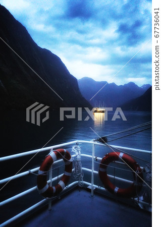 New Zealand Milford Sound Evening tourist boat 67736041