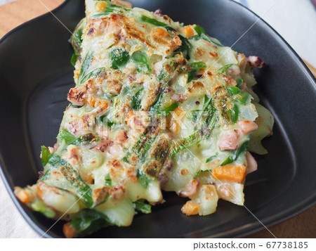 韓國傳統食品蔬菜煎餅 67738185