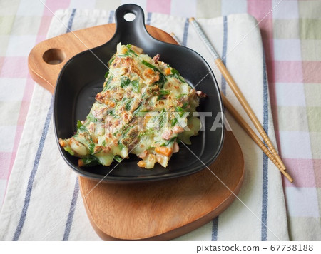 韓國傳統食品蔬菜煎餅 67738188
