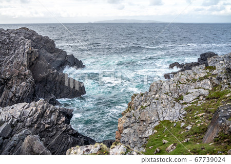 The coastline at Dawros in County Donegal - Ireland. 67739024