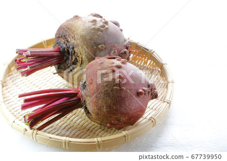 Beet ingredients 67739950