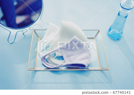 Fashionable mask to use properly Fashionable mask to use properly 67740141
