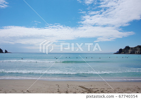 烏原海岸（千葉縣勝浦市） 67740354