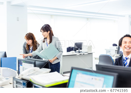創意辦公室業務場景 創意辦公室業務場景 67741595