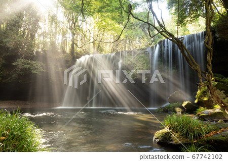 Aso Nabataki Falls 67742102