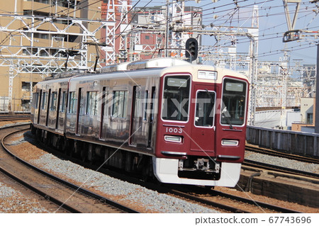 阪急鐵道1000系列寶塚線列車 67743696