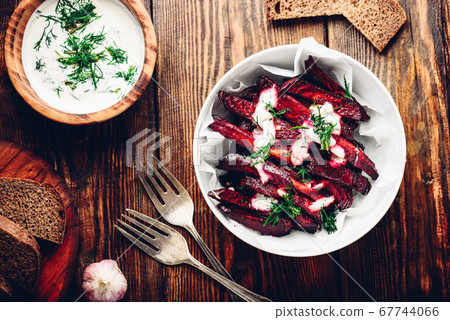 Baked beetroot with yogurt and dill Baked beetroot with yogurt and dill 67744066