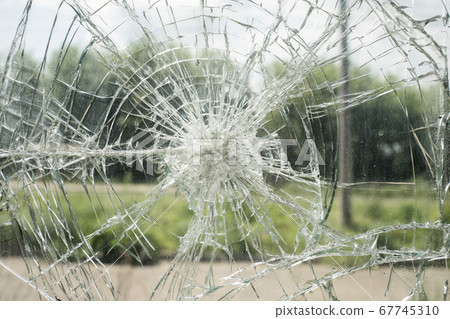 Accident cracked damaged broken shopping mall 67745310