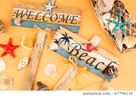 Signs welcome beach Signs welcome beach 67746216