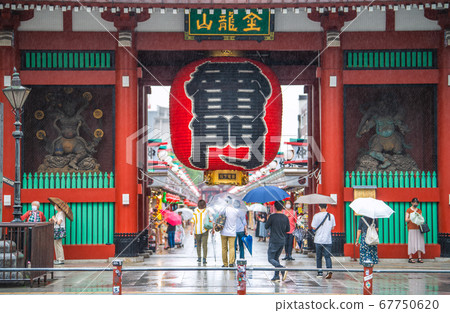 Tokyo cityscape in Japan Rainy Tokyo Sensoji Temple (1 year until the opening of the Tokyo Olympics, today) = 23 days Tokyo cityscape in Japan Rainy Tokyo Sensoji Temple (1 year until the opening of the Tokyo Olympics, today) = 23 days 67750620