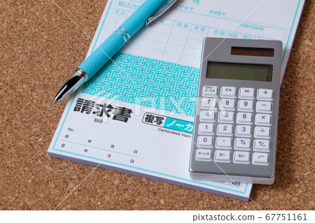 Business, invoice, paperwork, billing, accounting, office work, office supplies, management, work, office, finance, calculator, calculator, pen 67751161