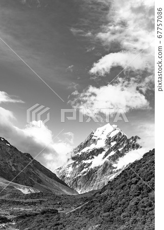 [Black and White] Hooker Valley Truck at Mount Cook National Park 67757086
