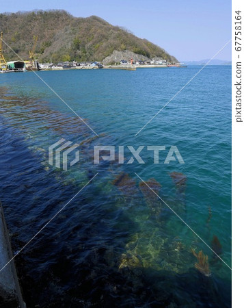 紀伊灣(廣島縣大崎神島附近的紀伊港口) 紀伊灣(廣島縣大崎神島附近的紀伊港口) 67758164