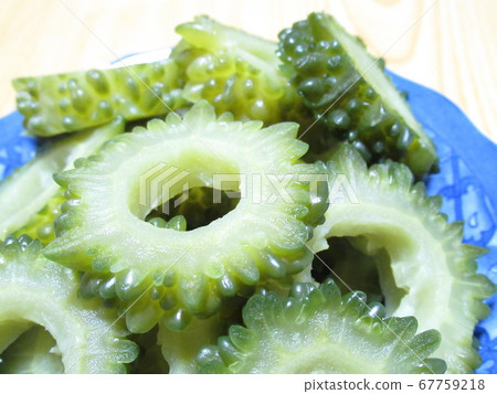 Bitter gourd slice 67759218