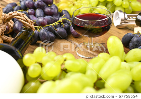 Traditional Italian holiday and summer holidays, Ferragosto harvest festival. Red and white wine on 67759554