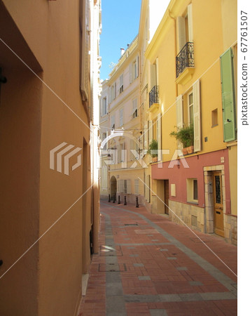 Back alley of Monaco 67761507