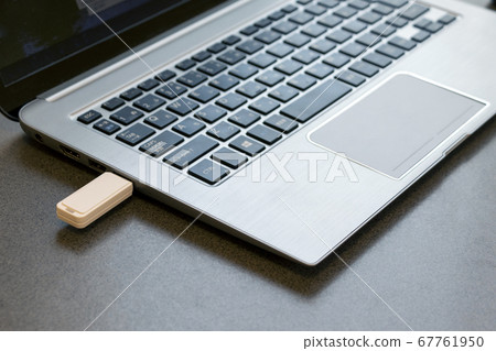 Laptop computer and USB memory Laptop computer and USB memory 67761950