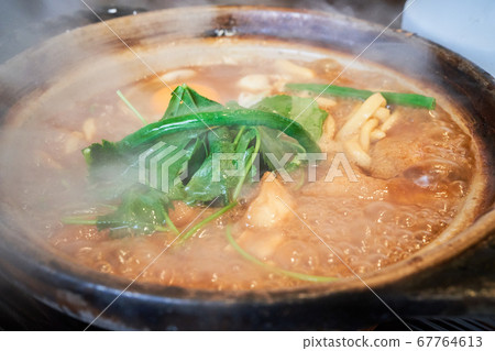 Hot! Udon with stewed miso 67764613