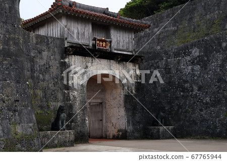 琉球王國 首里城 關會門 67765944