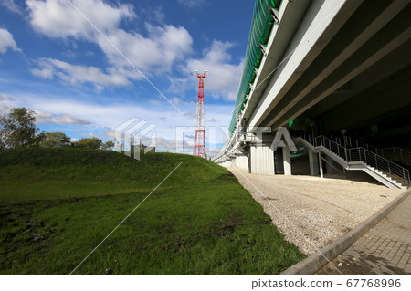 Little Ring of the Moscow Railways- MCC,or MK MZD, is a 54.4-kilometre-long orbital railway.Russia. Opened 10 September 2016. Delovoy Tsentr  railway station 67768996