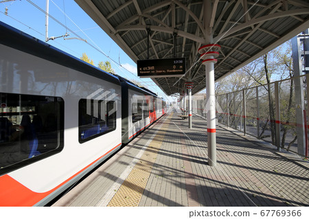 Moscow Central Circle - Little Ring, MCC,or MK MZD,  Russia. Verkhnie Kotly railway station 67769366